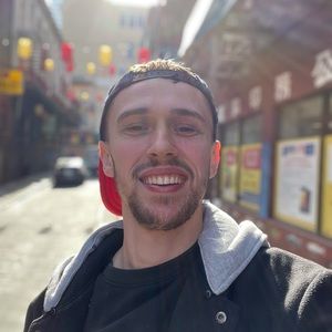 Meet your Posher, Emir